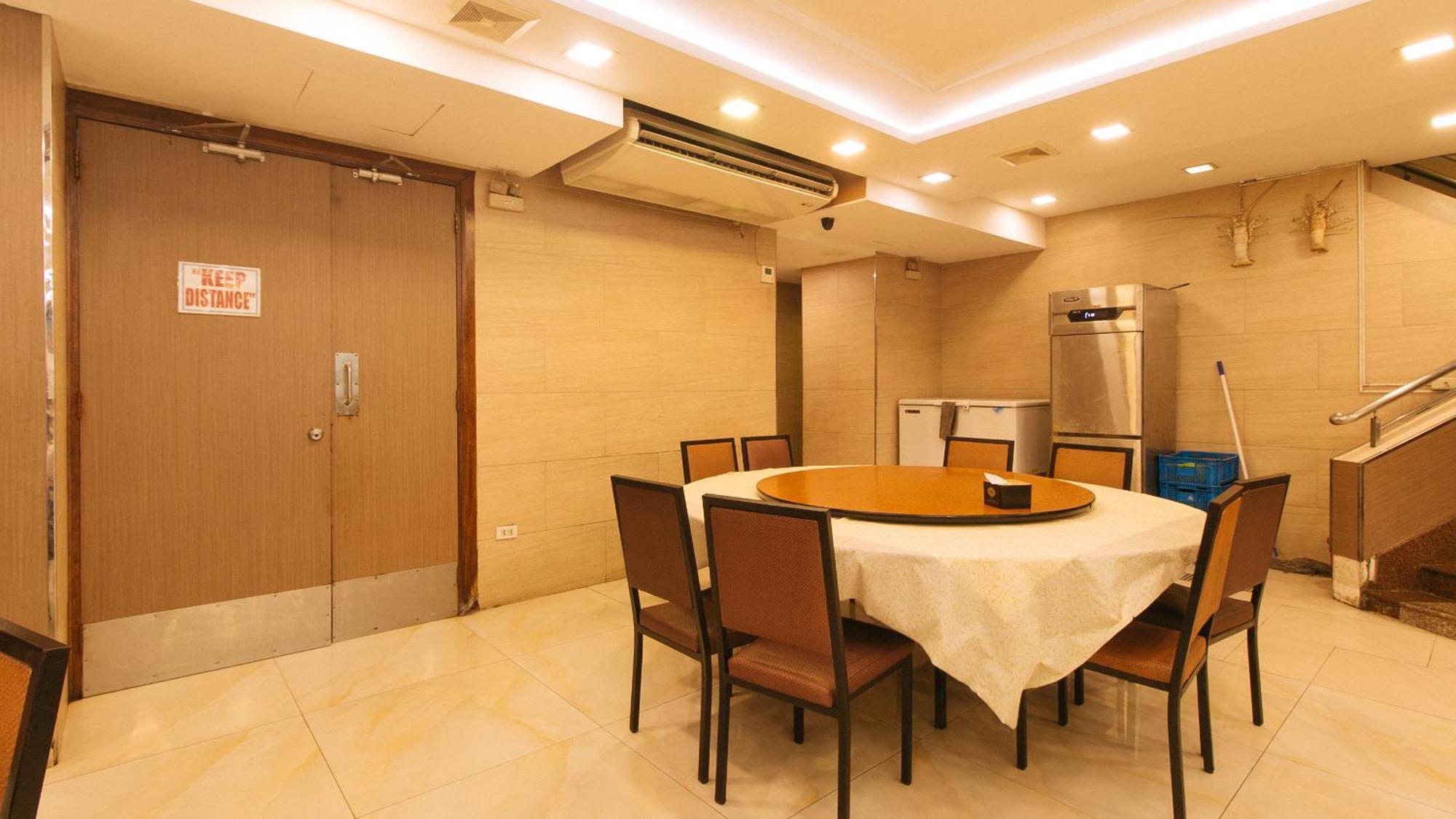 Peace Hotel By Reddoorz Manila Bagian luar foto